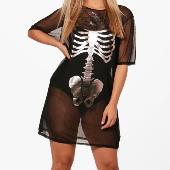 Plus Amber Halloween Mesh Skeleton T-shirt… - Picture 1 of 4